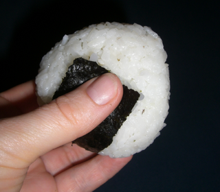 Illustration for article titled Drinkable Rice Balls Sure Look Nasty